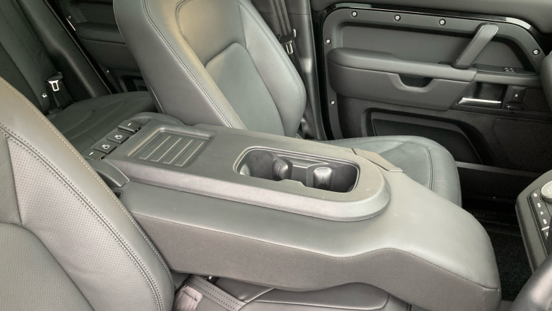 Land Rover Defender 3.0 D350 X-Dynamic HSE 110 5dr Auto [6 Seat] Diesel Estate